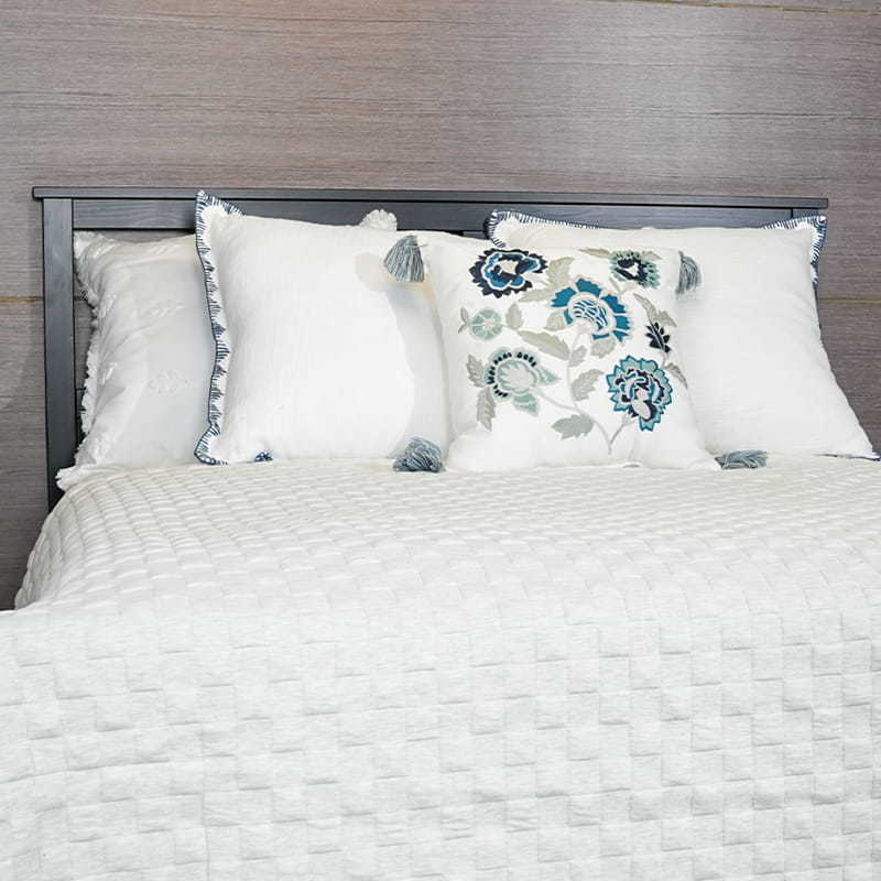 Airy Polyester Comforter Set
