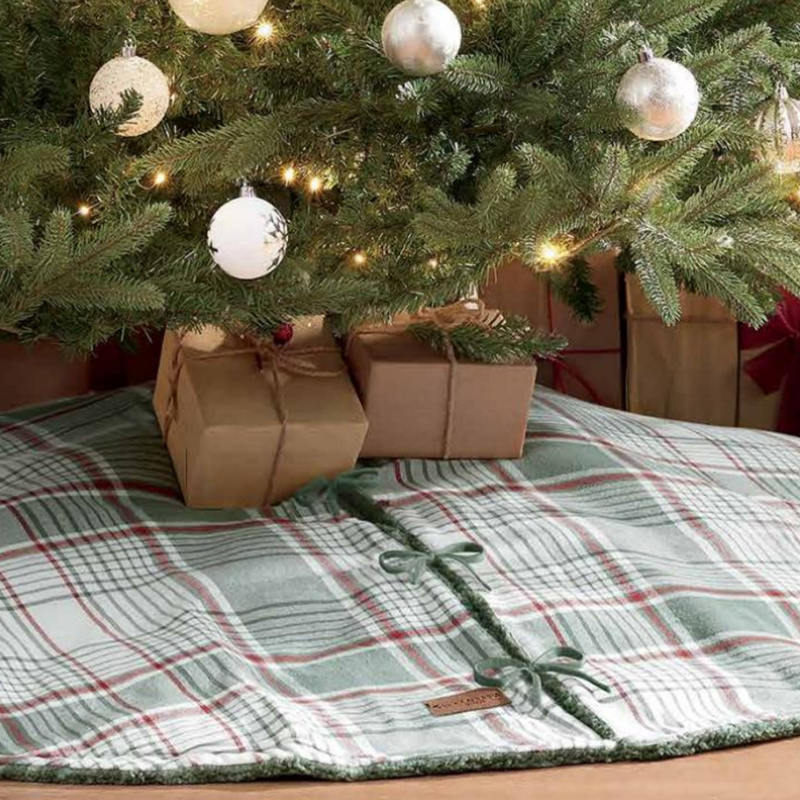Tree skirt